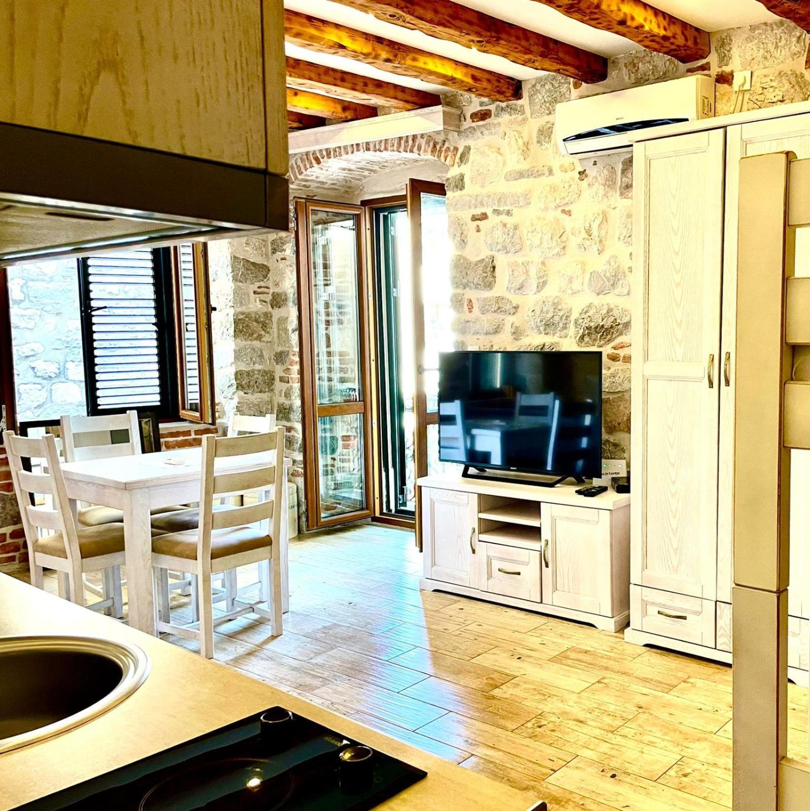 Apartments Dukic Kotor Exterior photo
